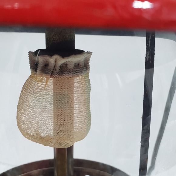 Coleman Lantern 200A Red Vintage Single Mantle Gas Camping Light NOT TESTED - Picture 12 of 16